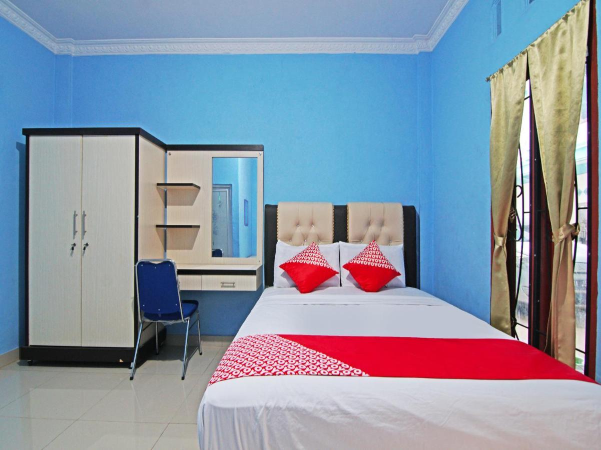 Oyo 90752 Ridho Guest House Syariah Dumai Exterior foto